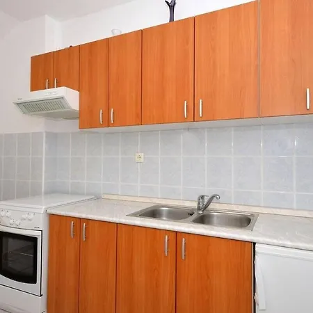 Sima Apartman