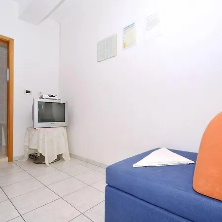 Apartment Sima *