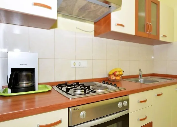 Sima Apartman