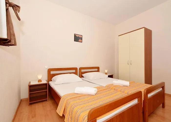 Apartman Sima *