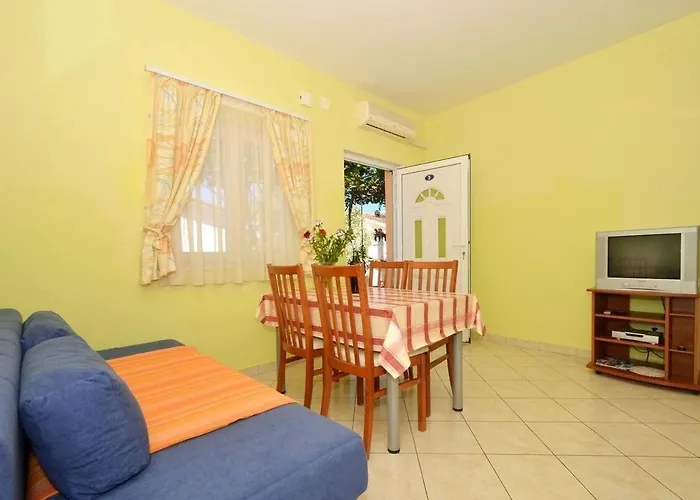 Sima Apartman *