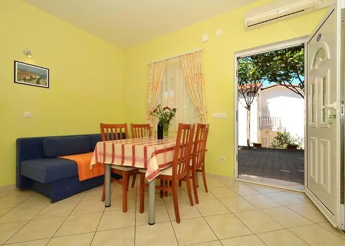 Sima Apartman *